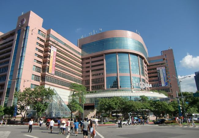 台北高島屋7階ホール