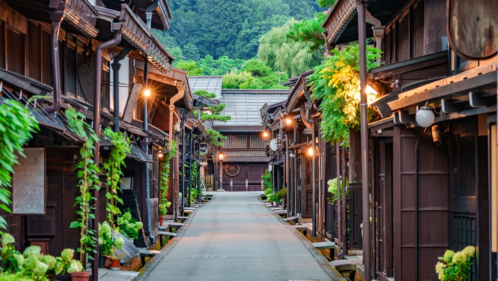飛騨春慶 ― 岐阜県高山 古い町並み